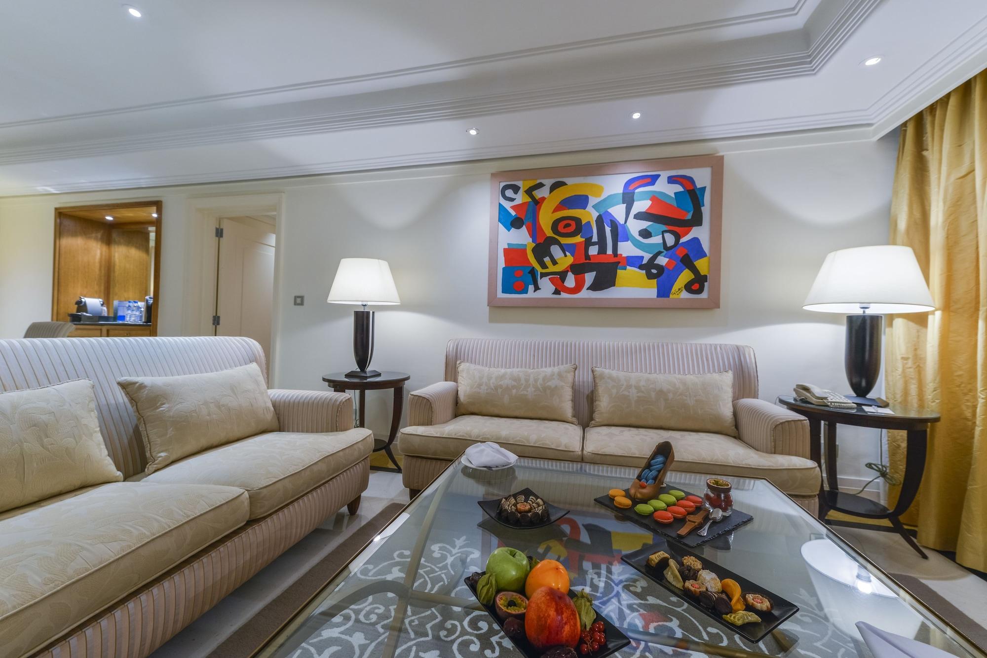 L' Amphitrite Palace Beach Resort & Spa Скира Экстерьер фото
